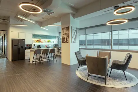 Straumann Group - KL Eco City